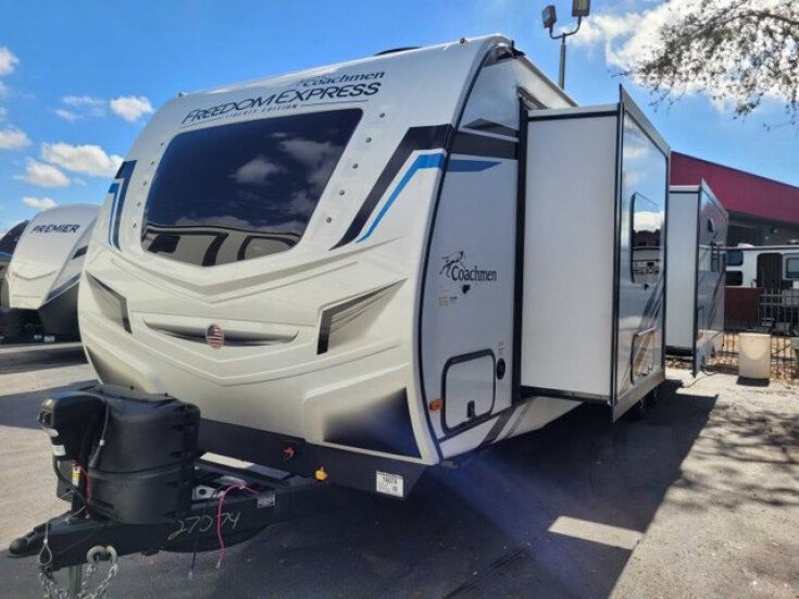 Thumbnail Photo undefined for New 2023 Coachmen Freedom Express 324RLDSLE